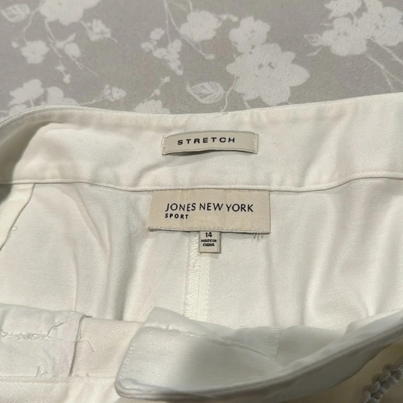 Jones New York Pants - Picture 9 of 12
